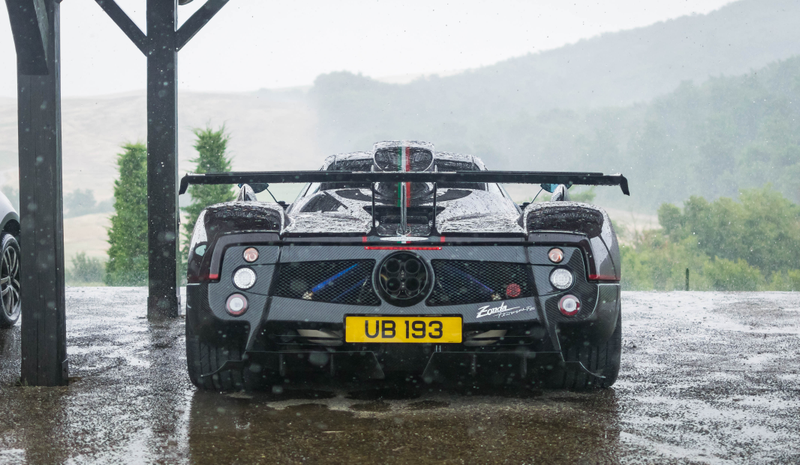 Illustration for article titled A Pagani Rally In Italy Puts All Other Car Meets To Shame